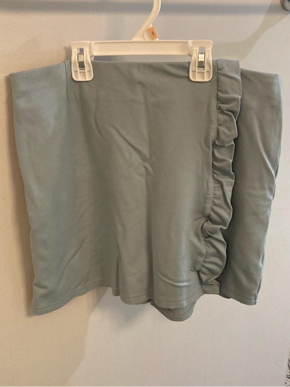 SMITH & QUINN Blaire Skort 16” With Front Ruffle Size Large Blue